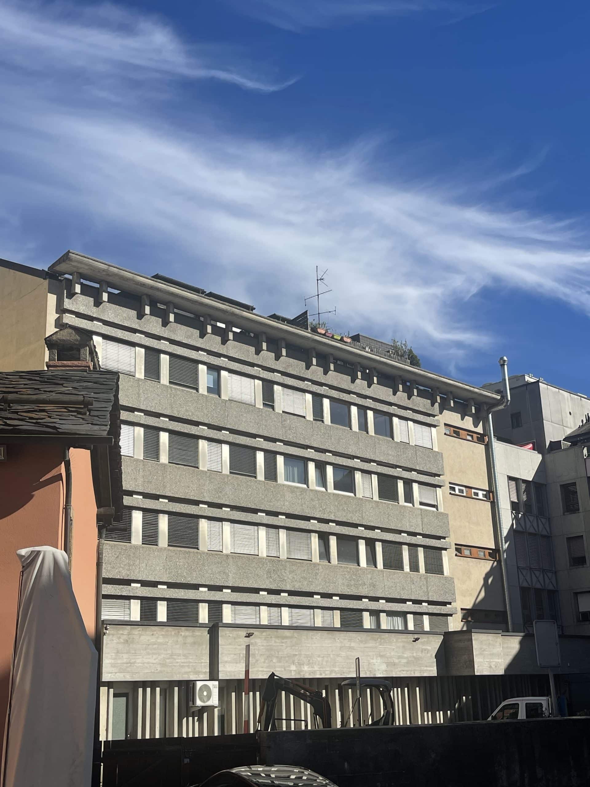 Company domiciliation Sion_front on the other side of the building